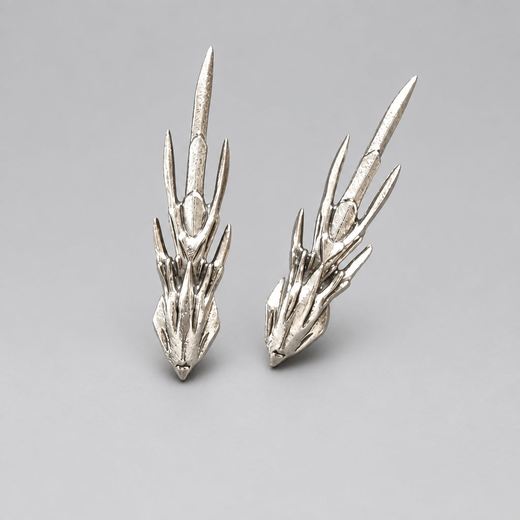 Vintage Spiky Alien Dangle Stud Earrings, Antique Silver Cyberpunk Biomechanical Spike Earrings, Dark Futuristic Alternative Statement Ear Jewelry