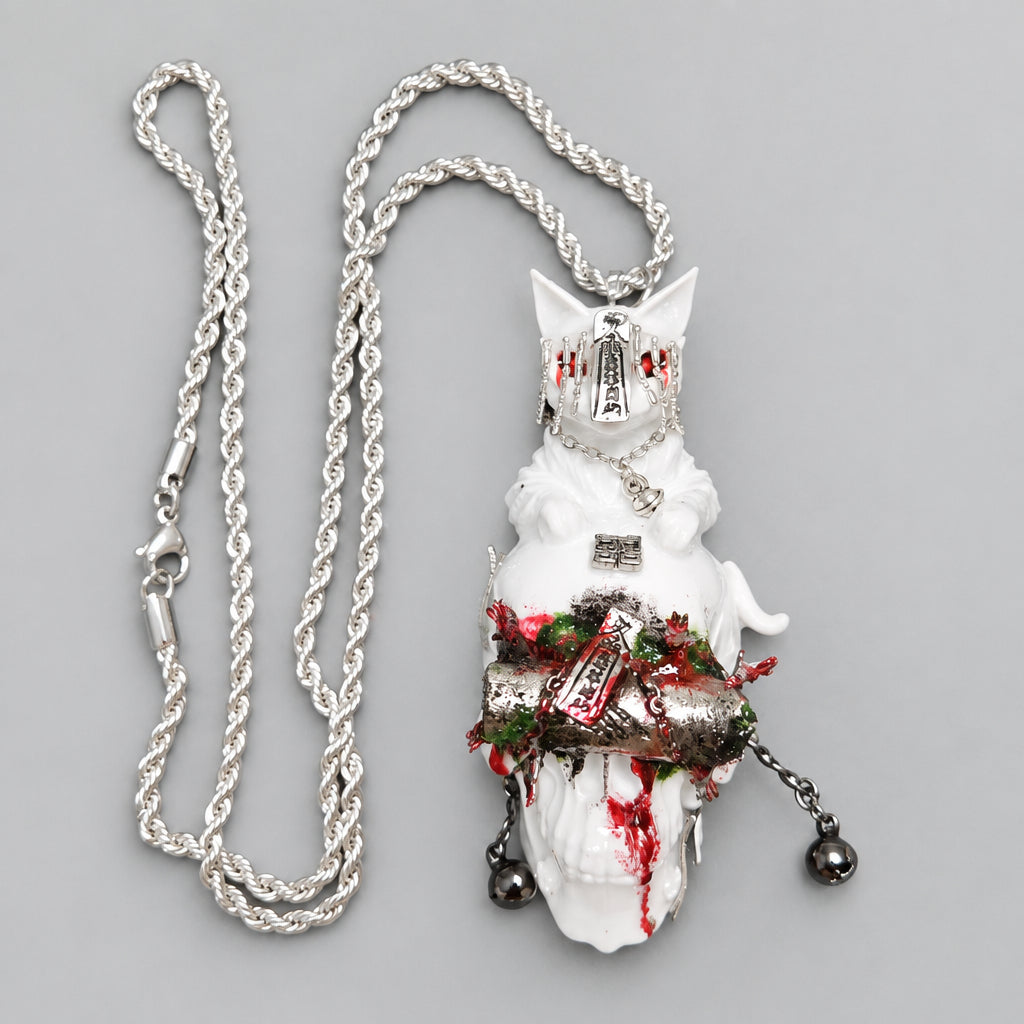 Gothic Dark White Cat Skull Pendant Necklace, Bloody Texture, Oriental Talisman Charms, Metal Bell Details, Macabre Horror Statement Necklace